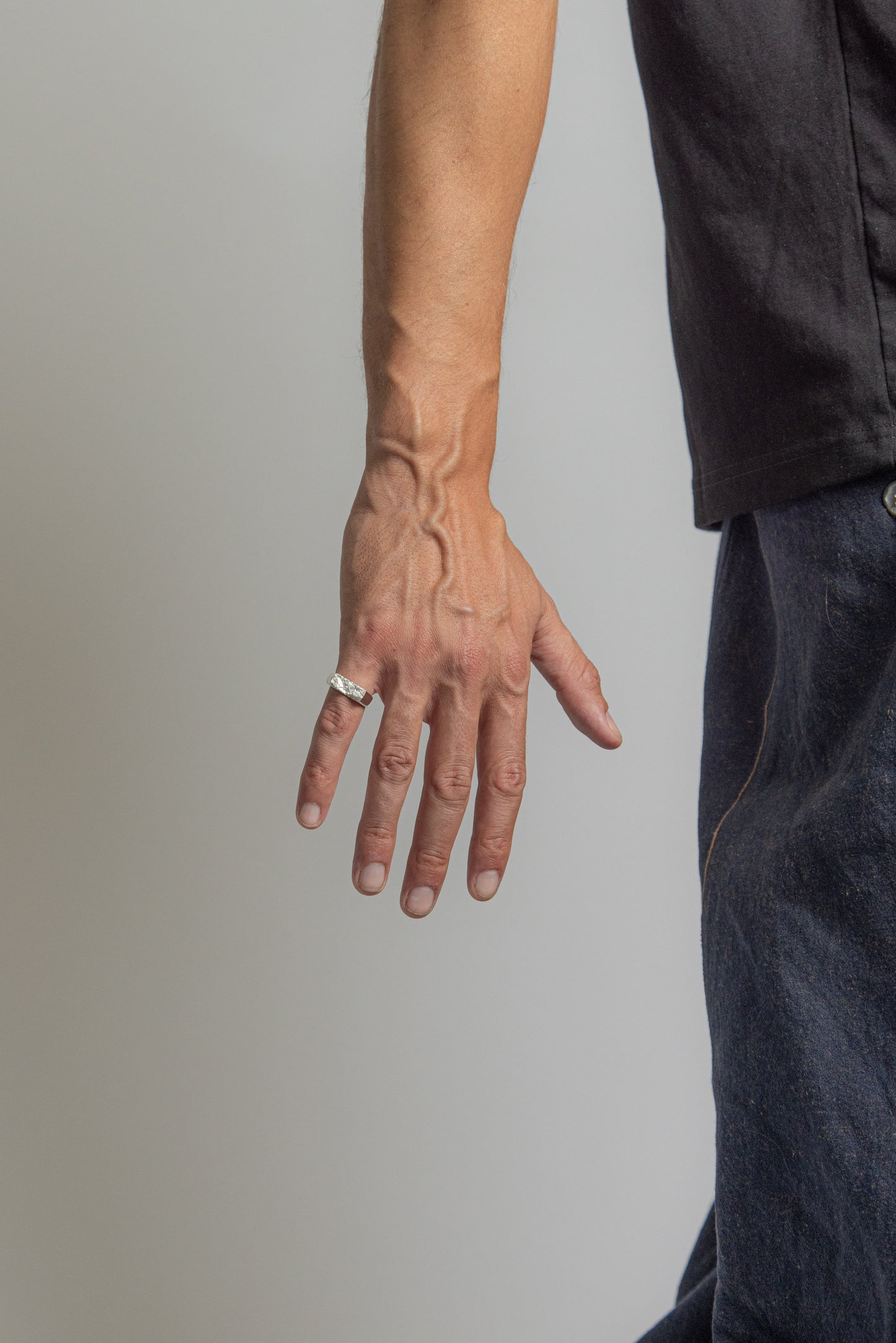 Subtle Signet Ring | 925 Silver